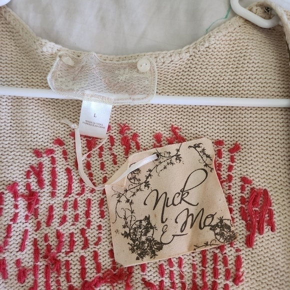 NWT Nick & Mo Embroidered Asymmetrical Cardigan Sweater Vest size Large - Picture 3 of 4